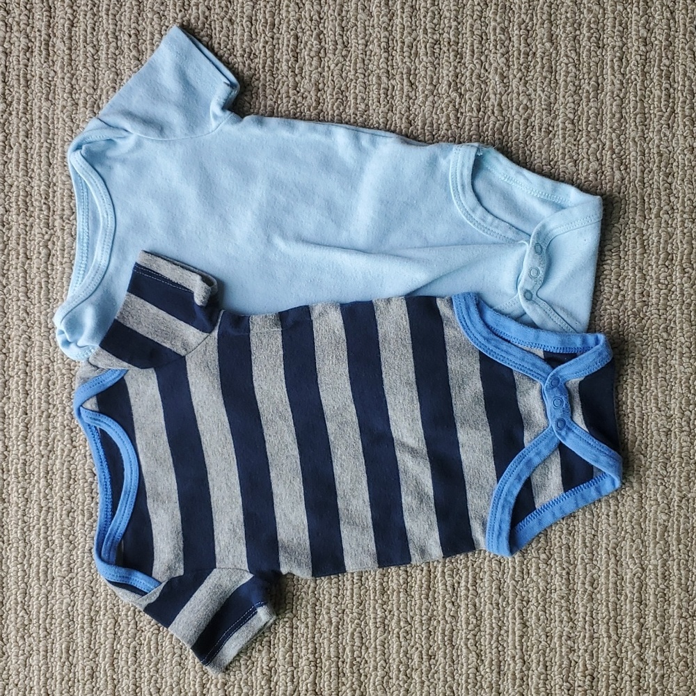 Set of 2 Circo onesies, size 6-9 months